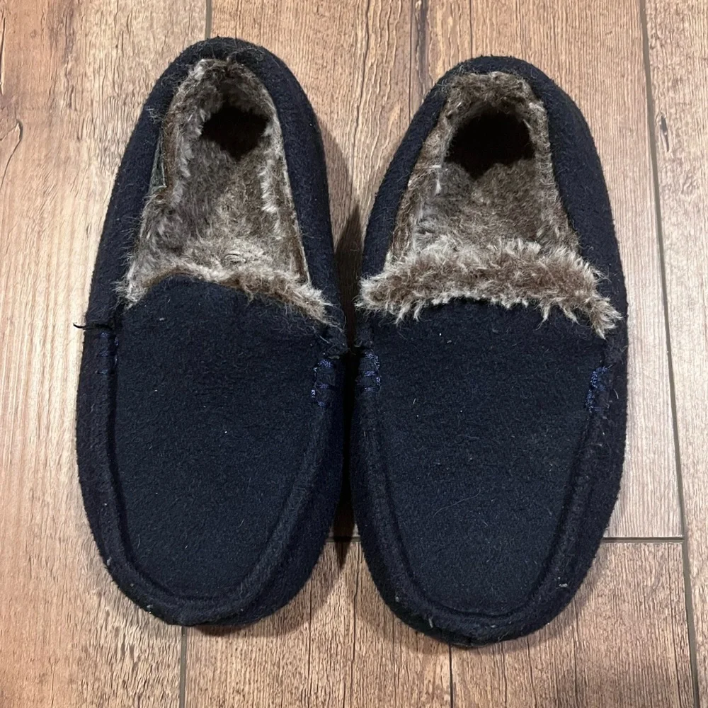 Boy Moccasin Slippers, XL (11/12)